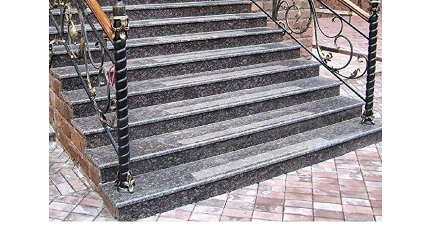 冬至将近防滑胶带保您平安【昆山玉寰】